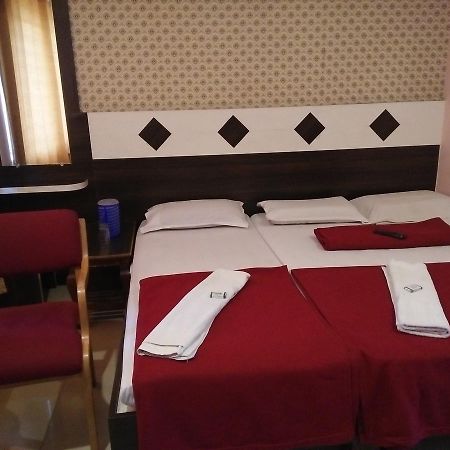 מייזור Hotel Sangeeth Lodging מראה חיצוני תמונה