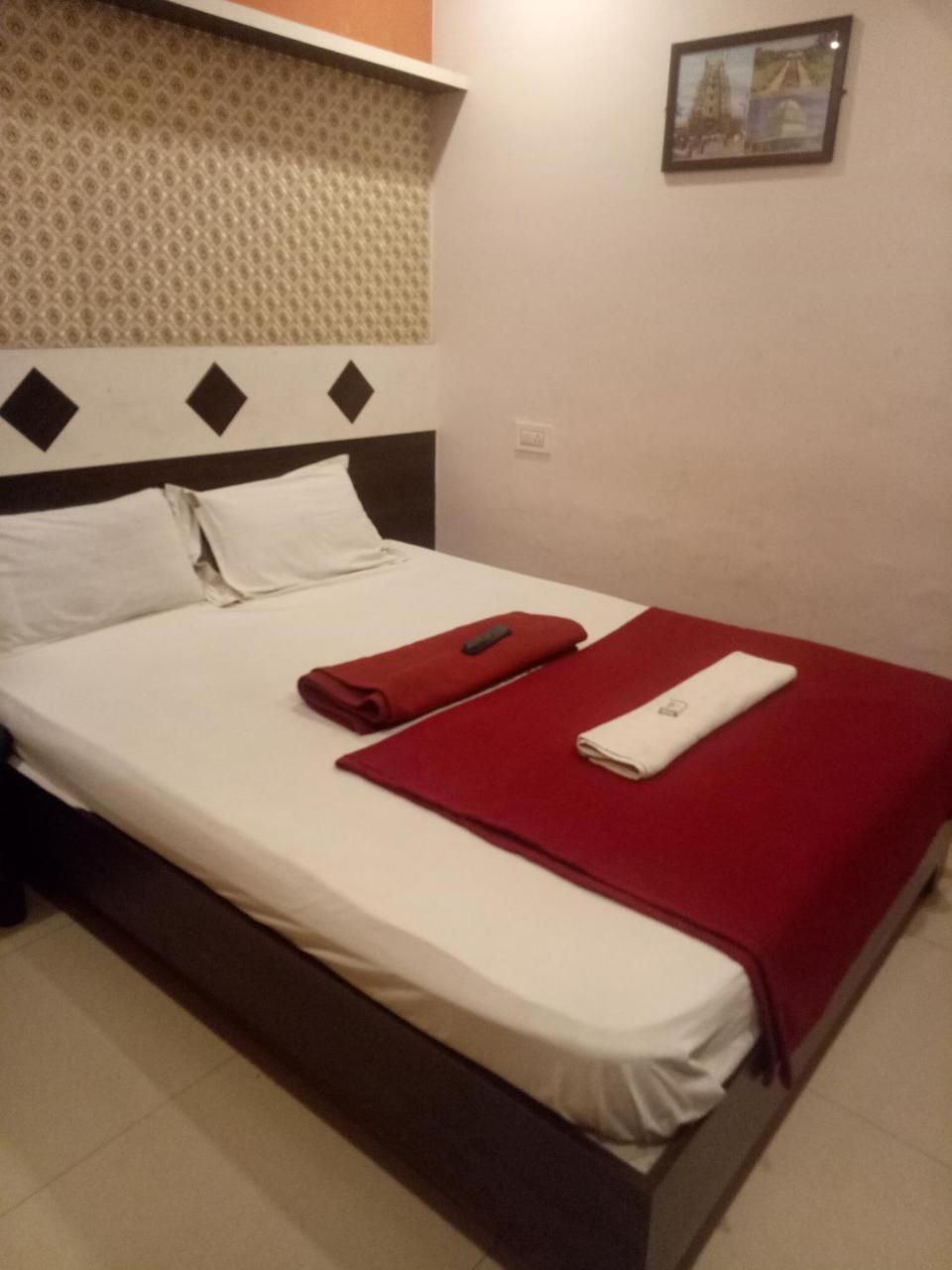 מייזור Hotel Sangeeth Lodging מראה חיצוני תמונה